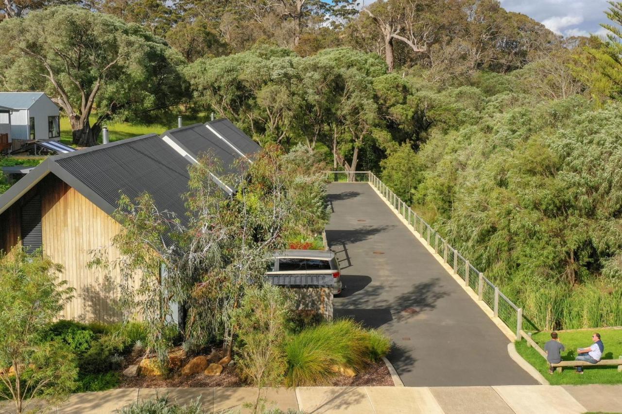 Margaret River Bungalow-1-Street - Pet Friendly المظهر الخارجي الصورة